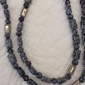 Necklace and earring set